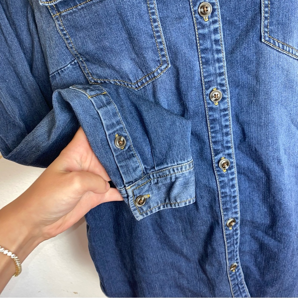 Cabi Denim Chambray button up collared long sleeve top - Picture 7 of 7